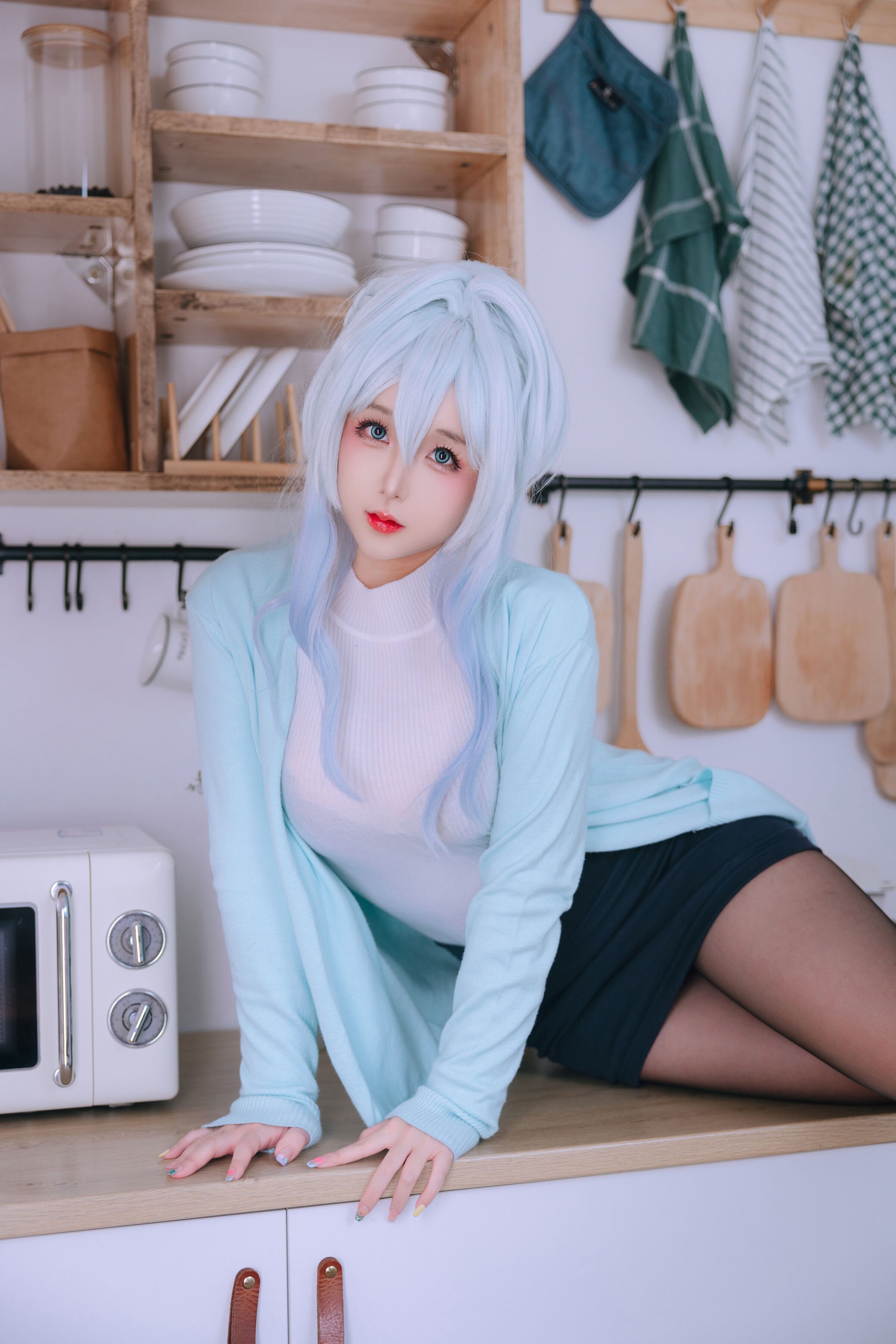 045