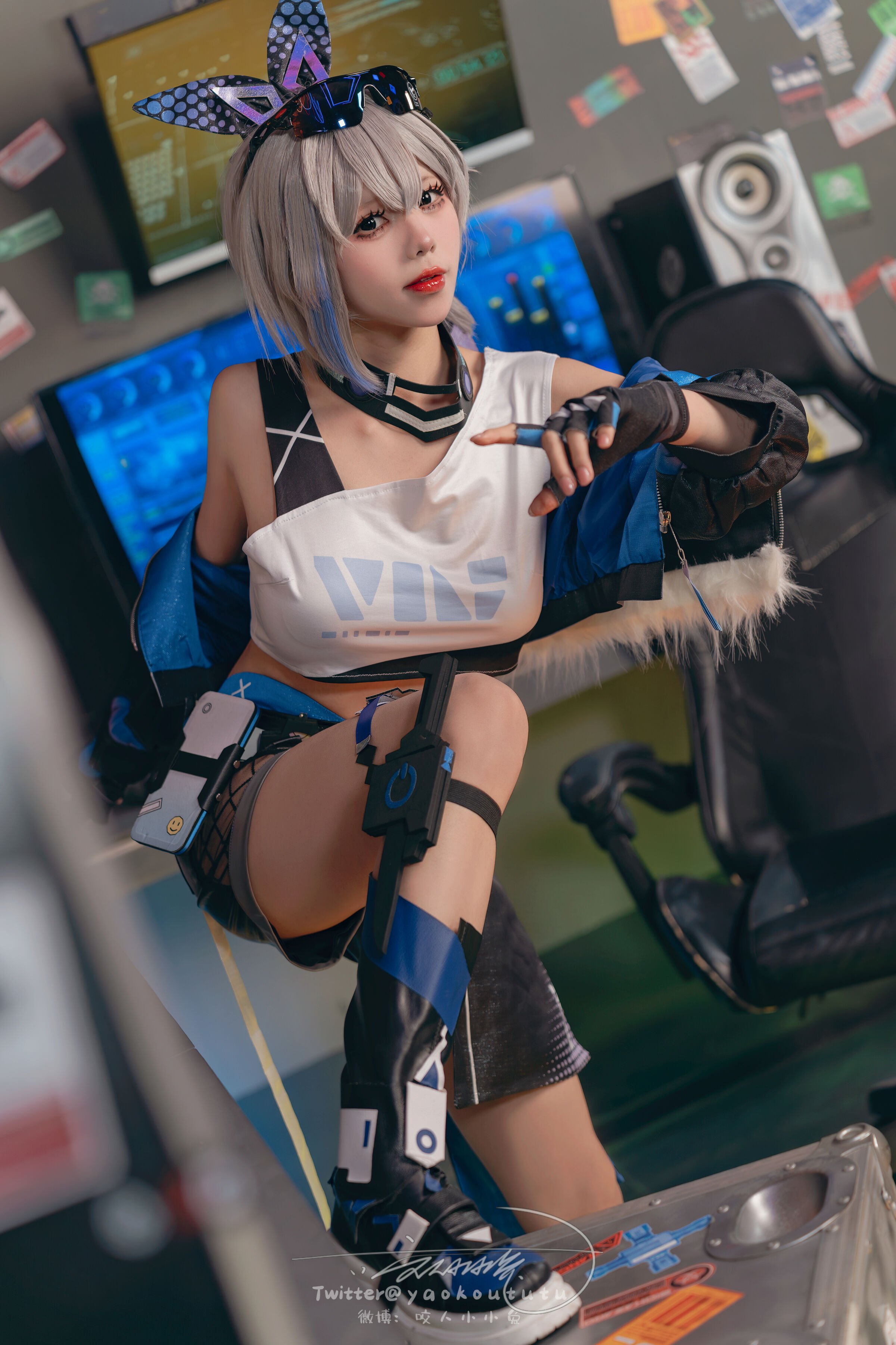 04