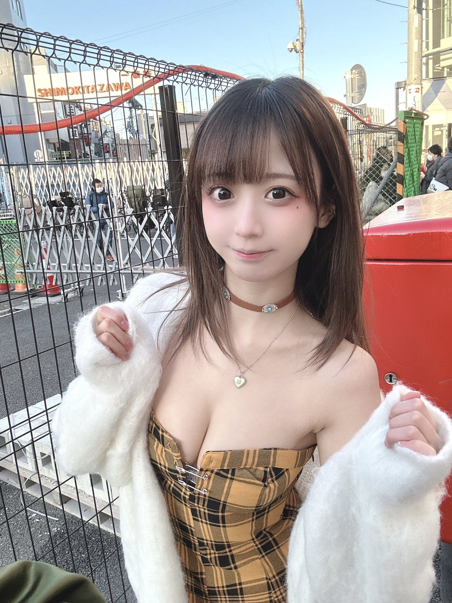 p33