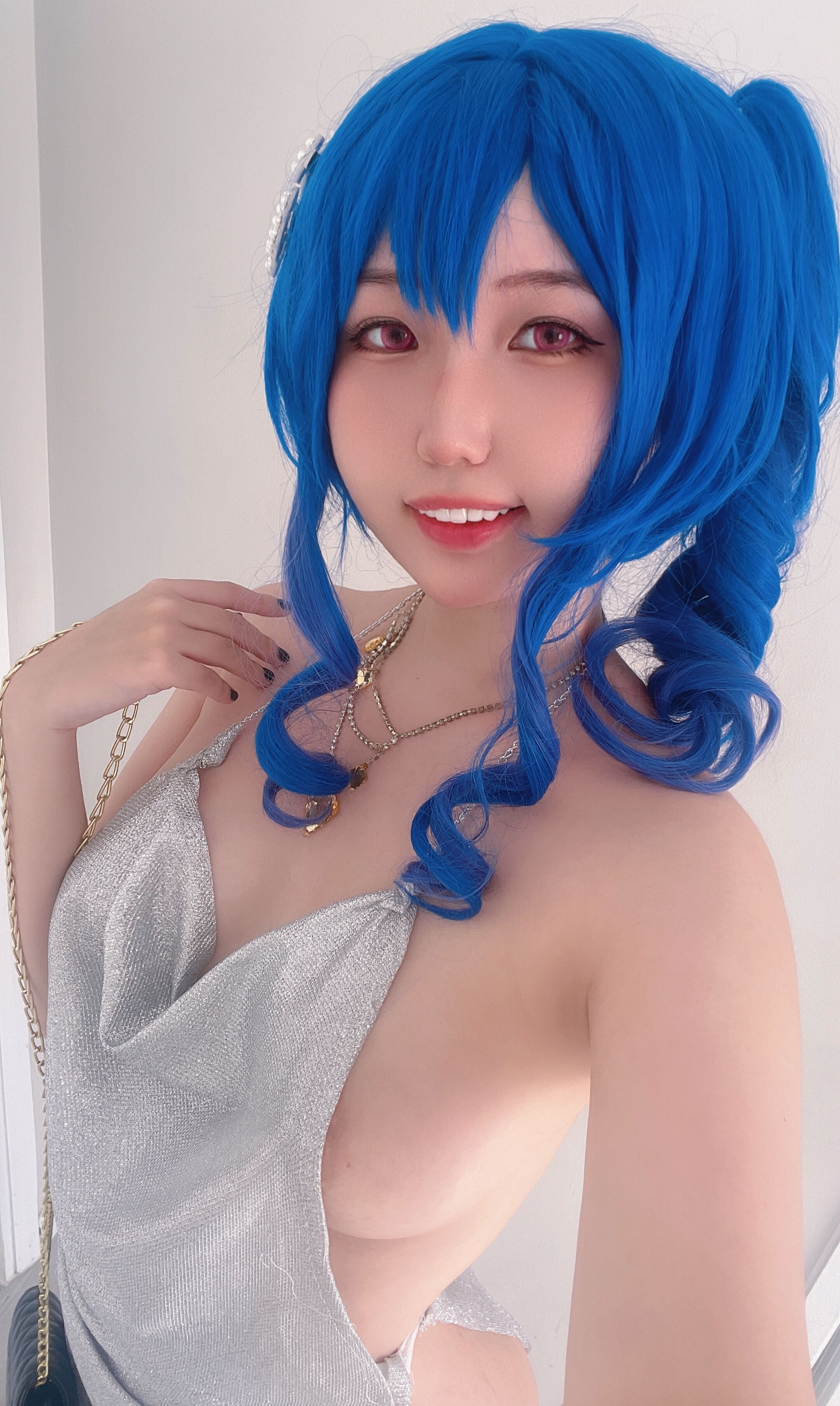 08