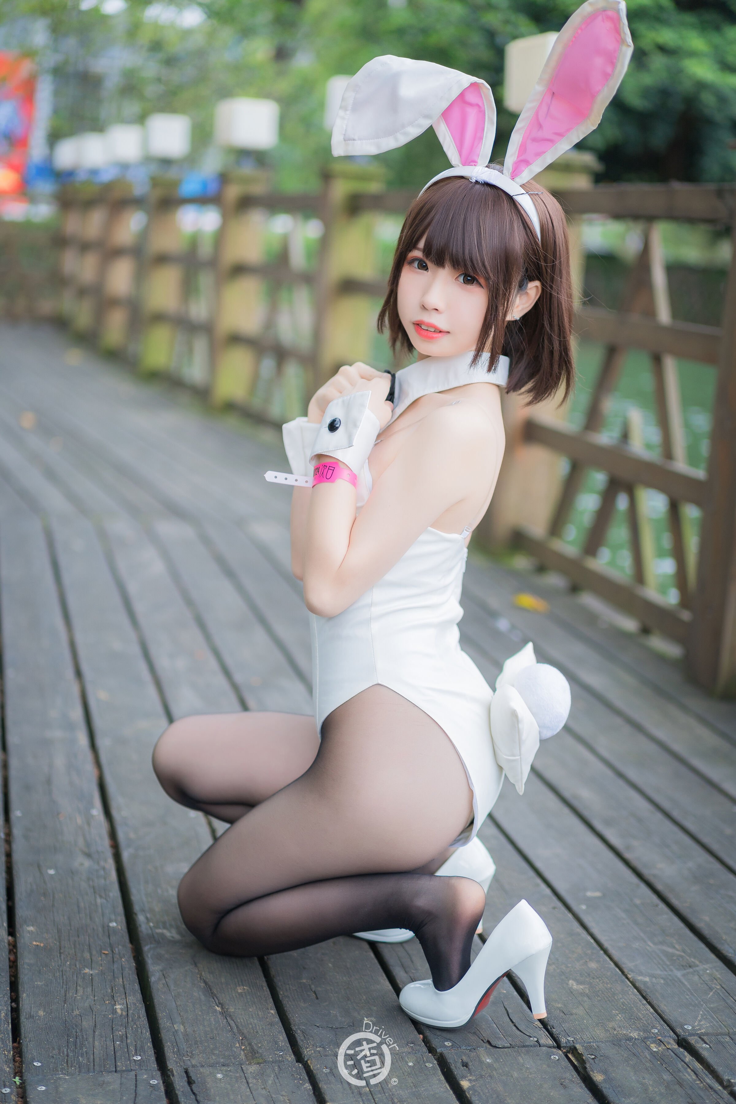 09