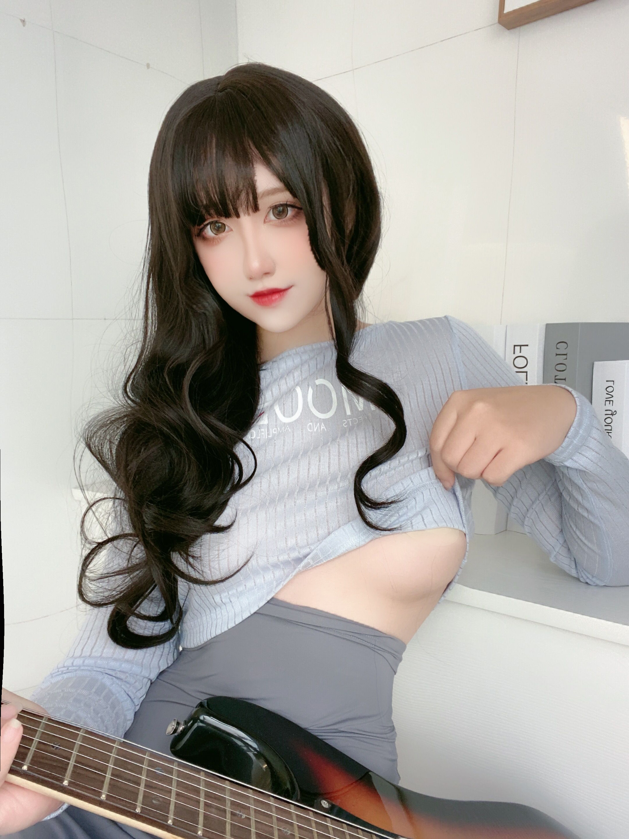 23