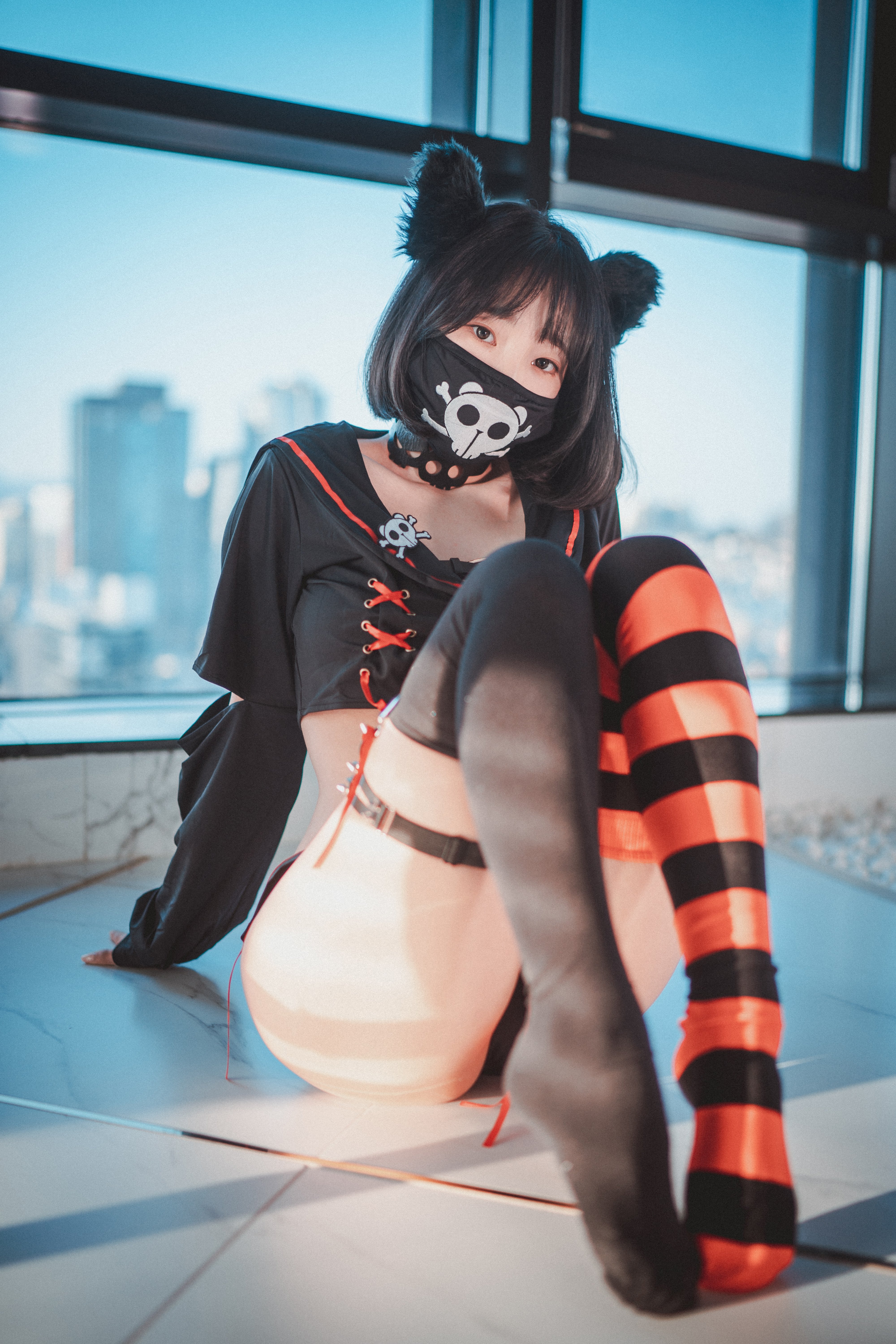Kang-In-kyung-Masked-Pirate-10