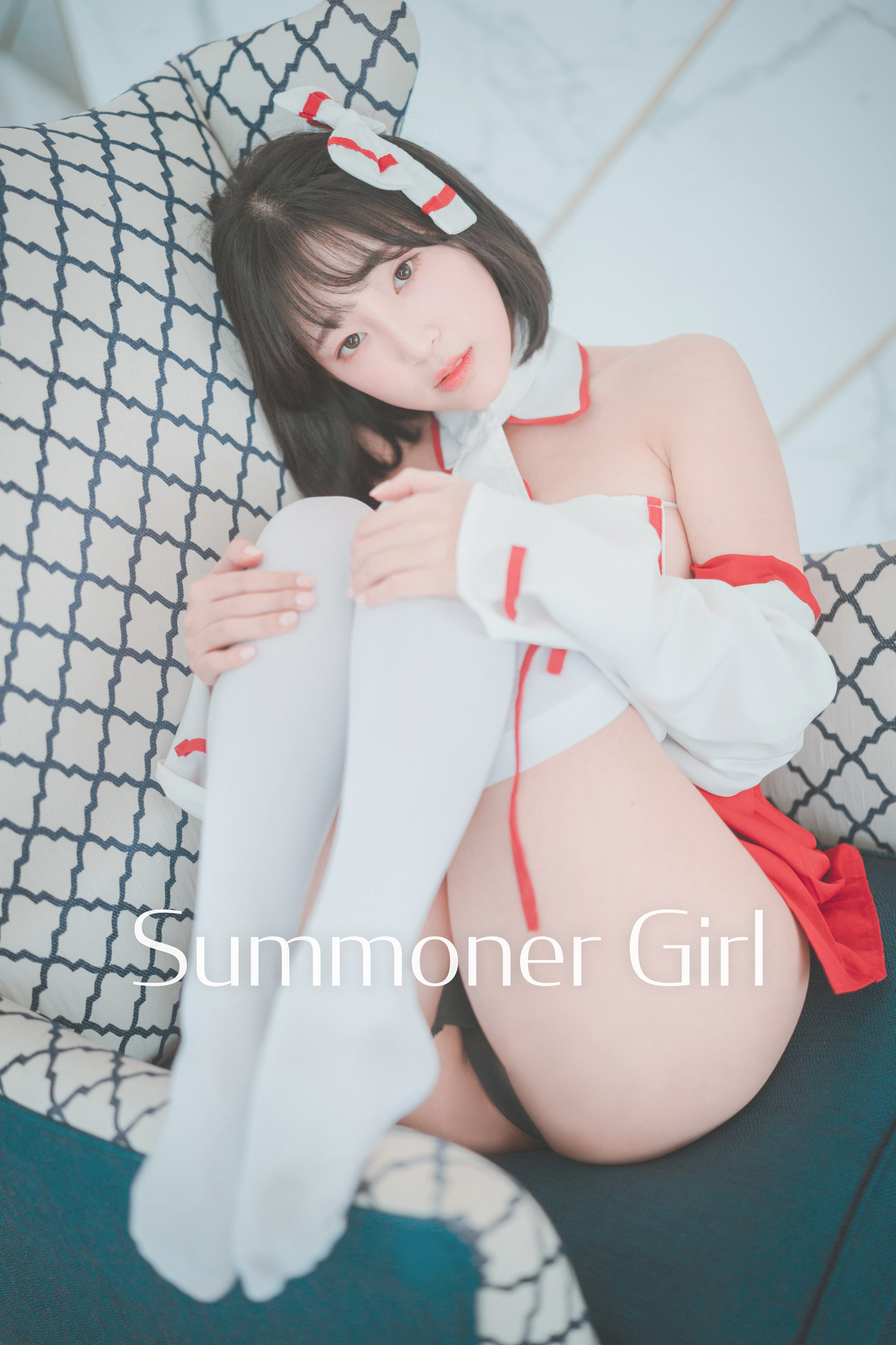 Kang-In-kyung-Summoner-Girl-01