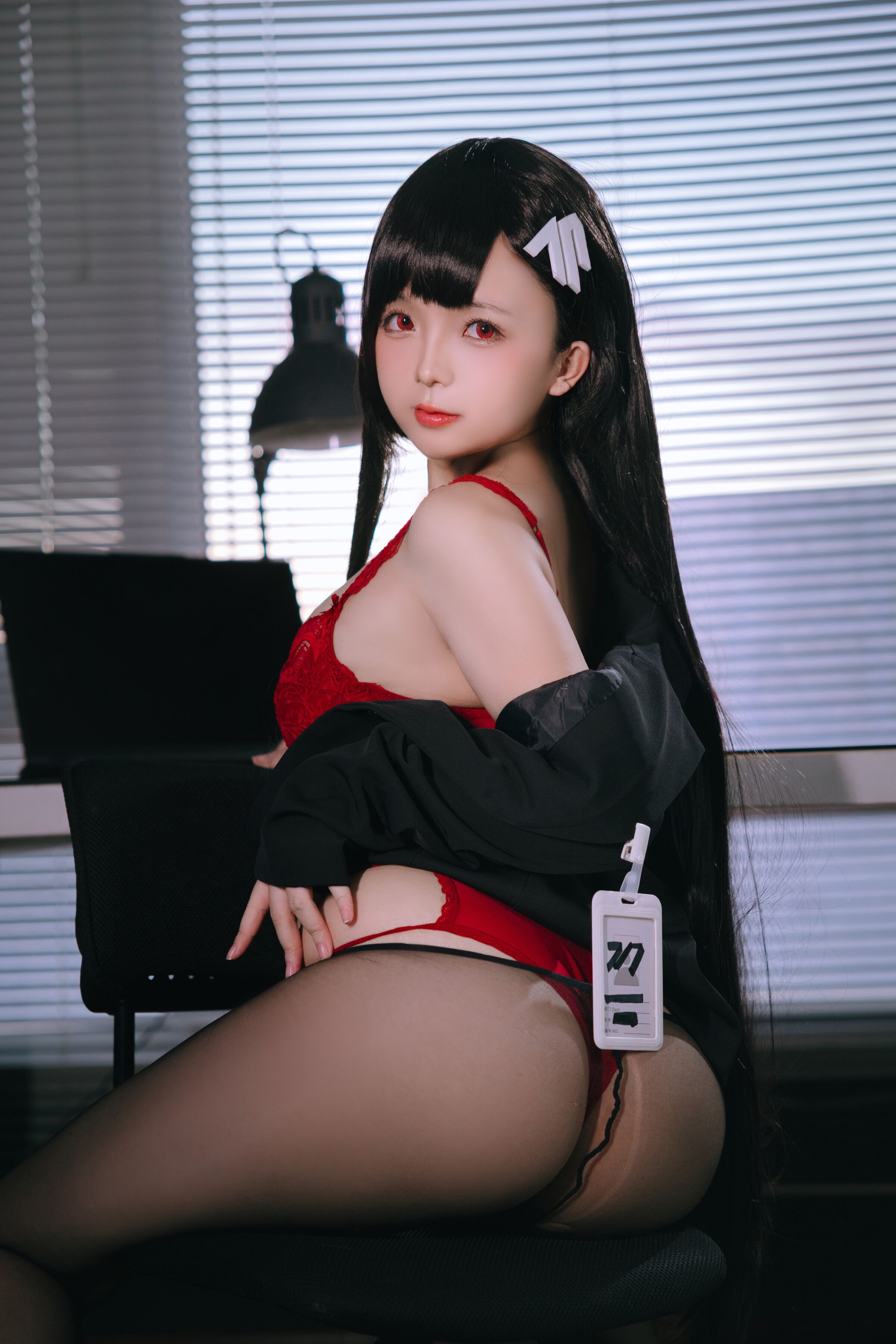046