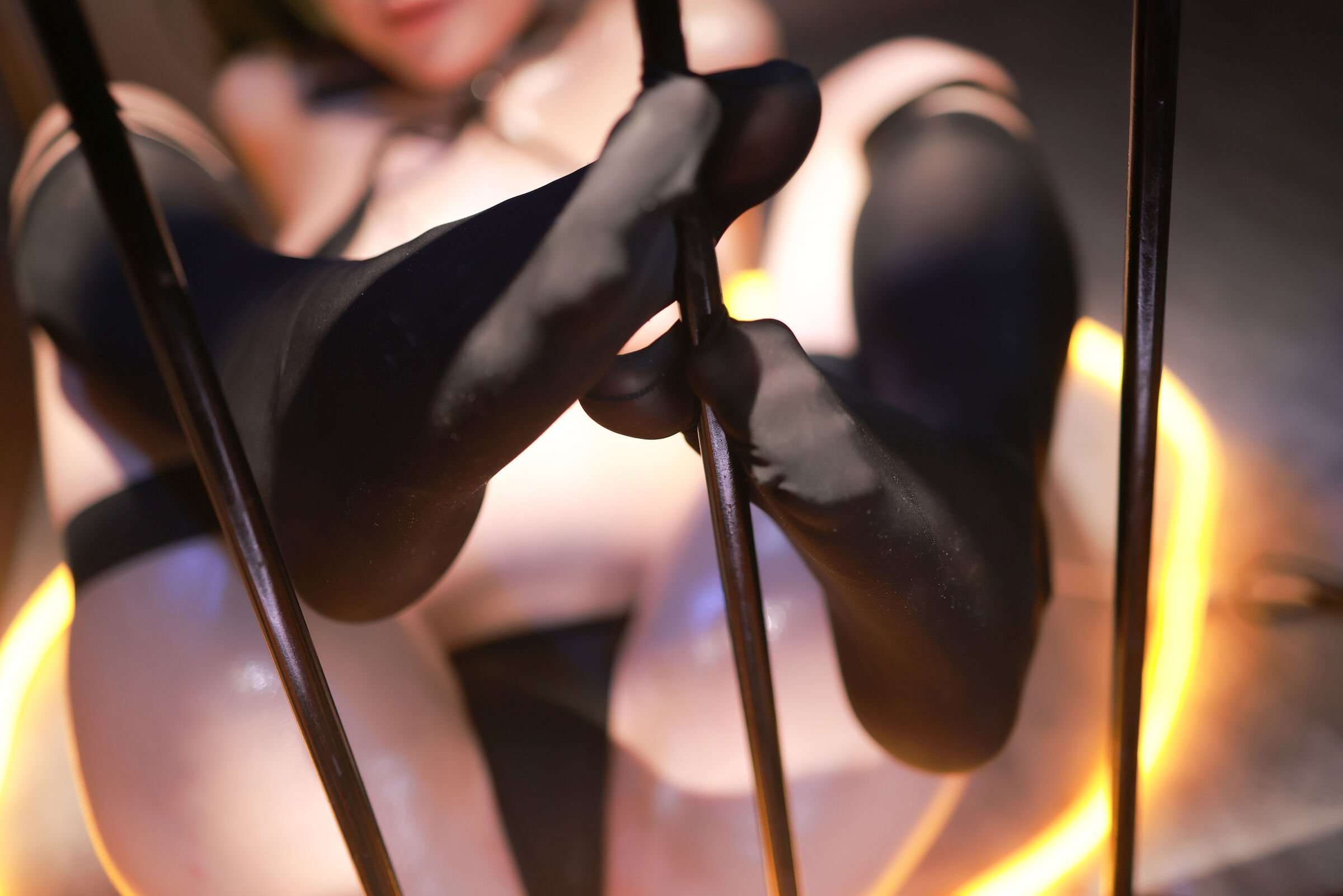 045