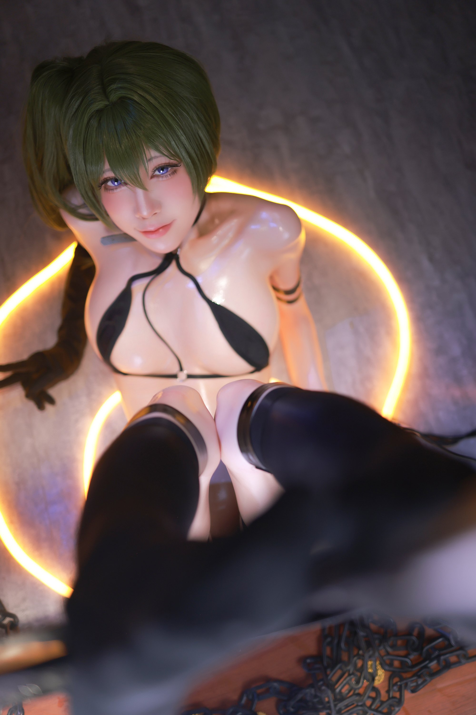 049