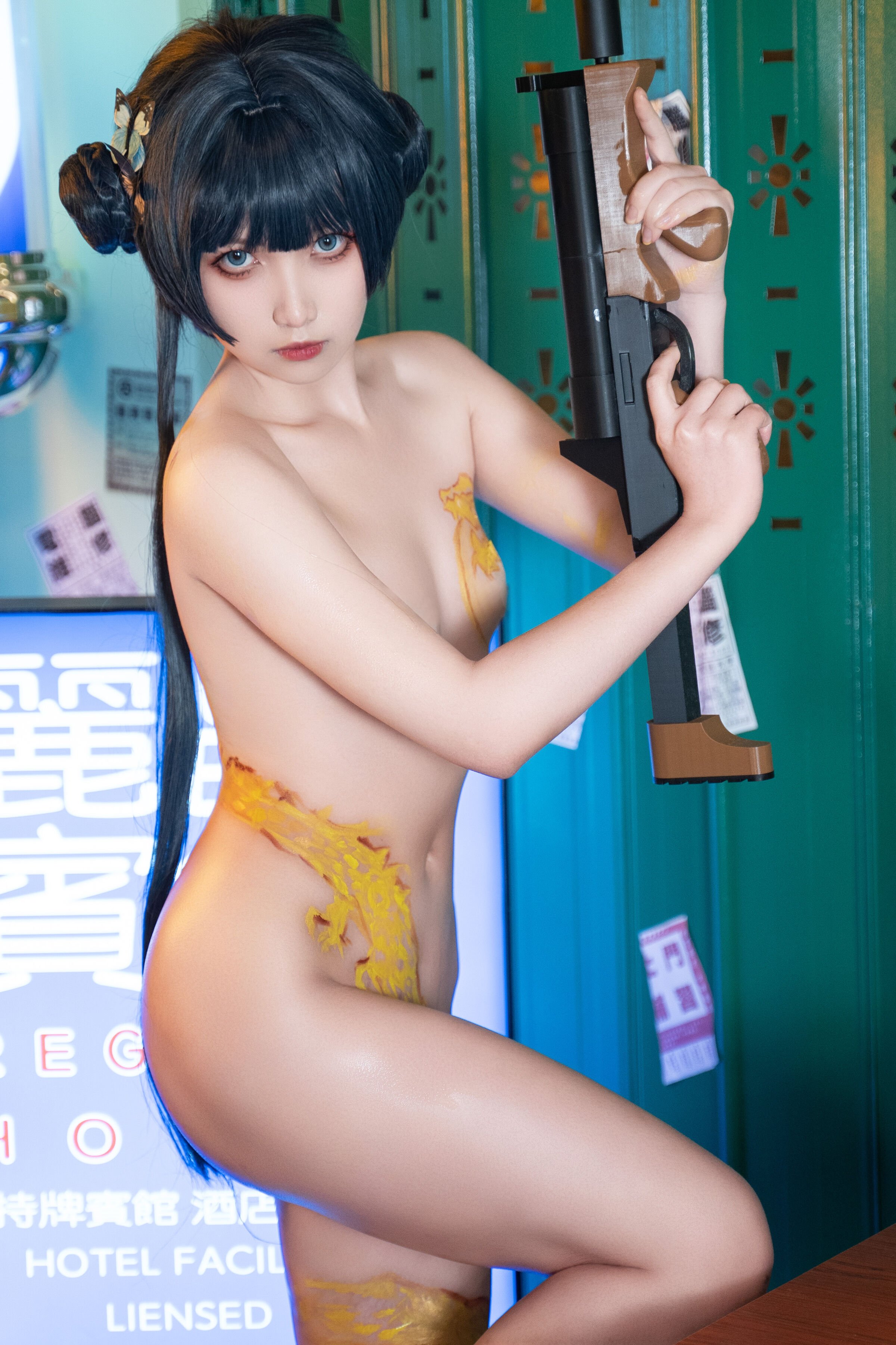 087
