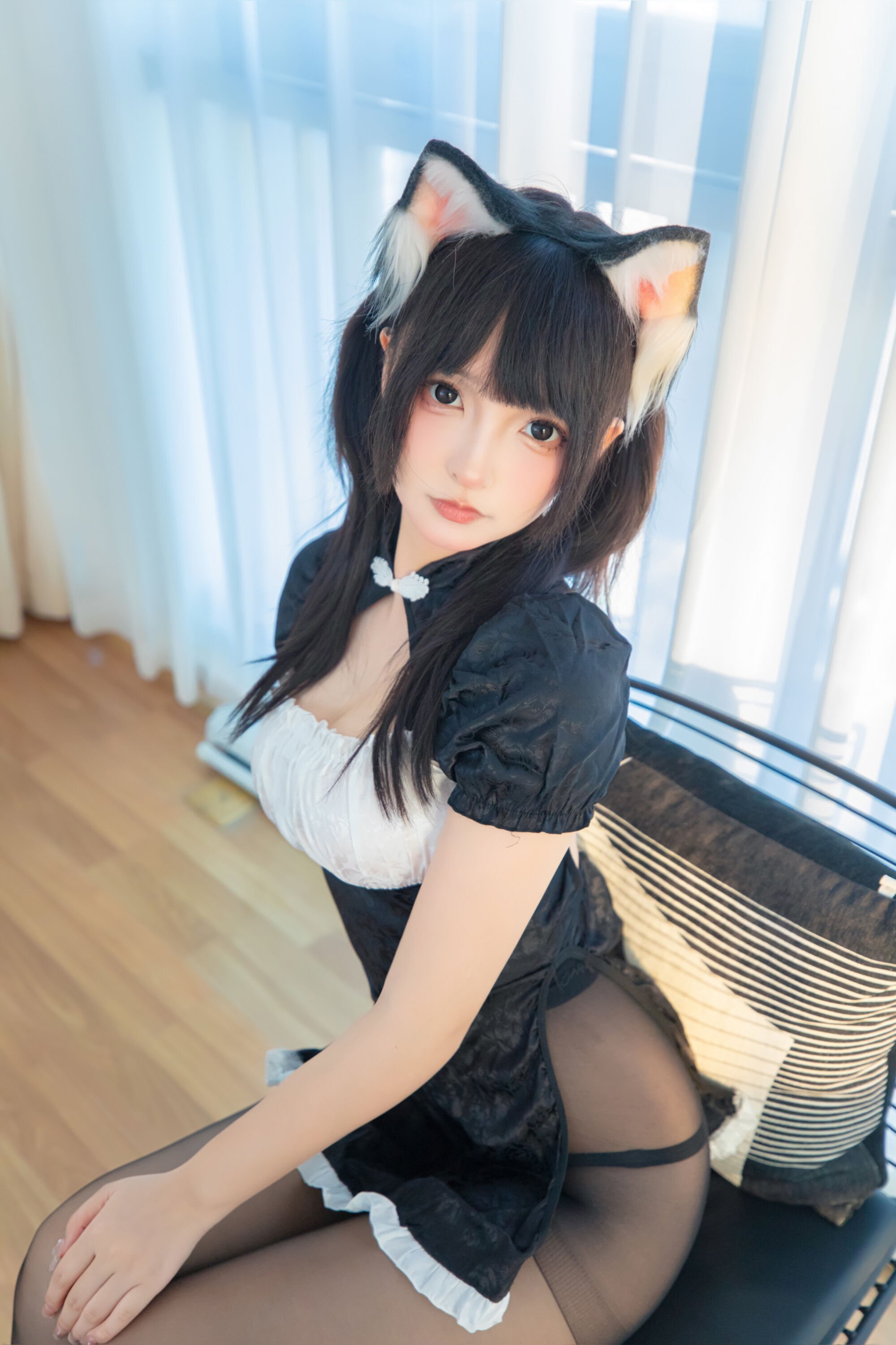 06