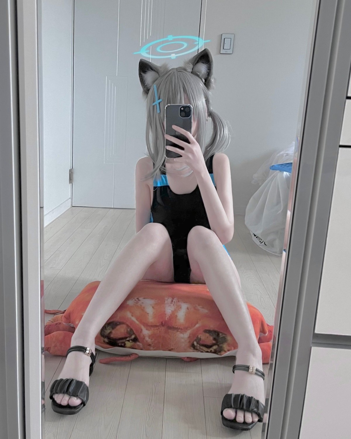 081