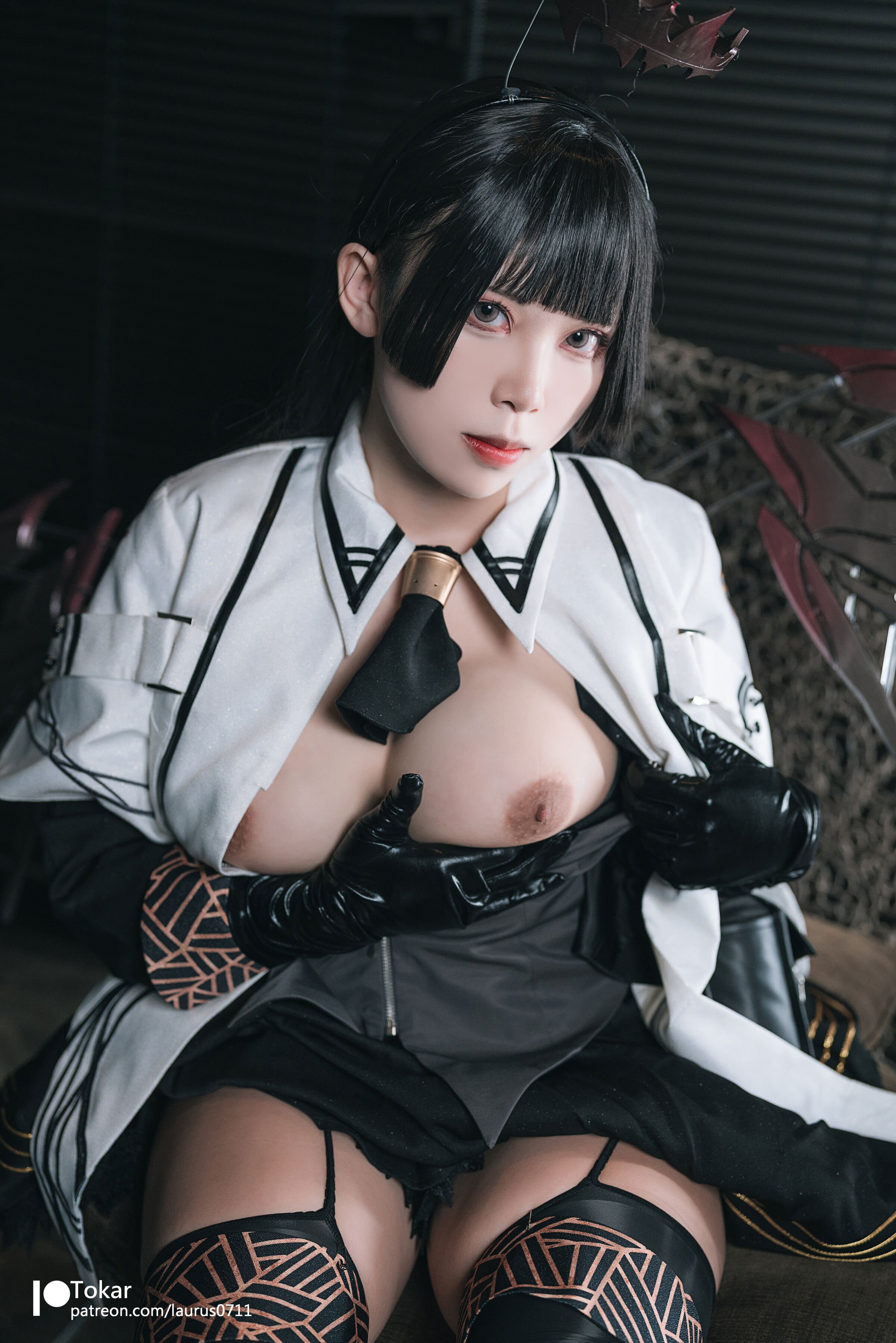 09