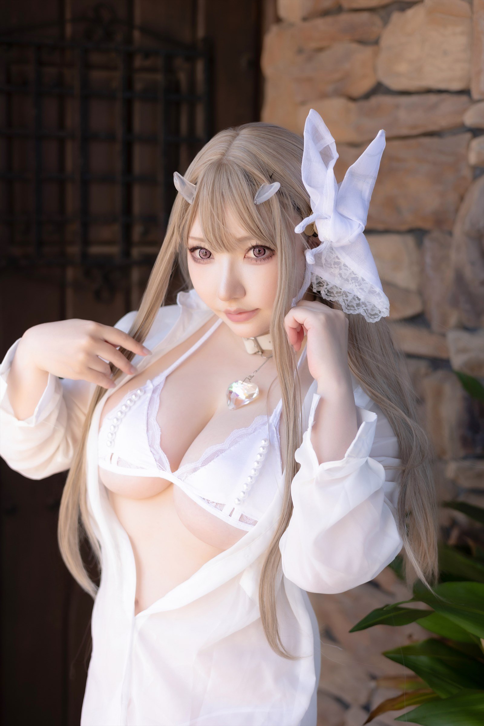 004