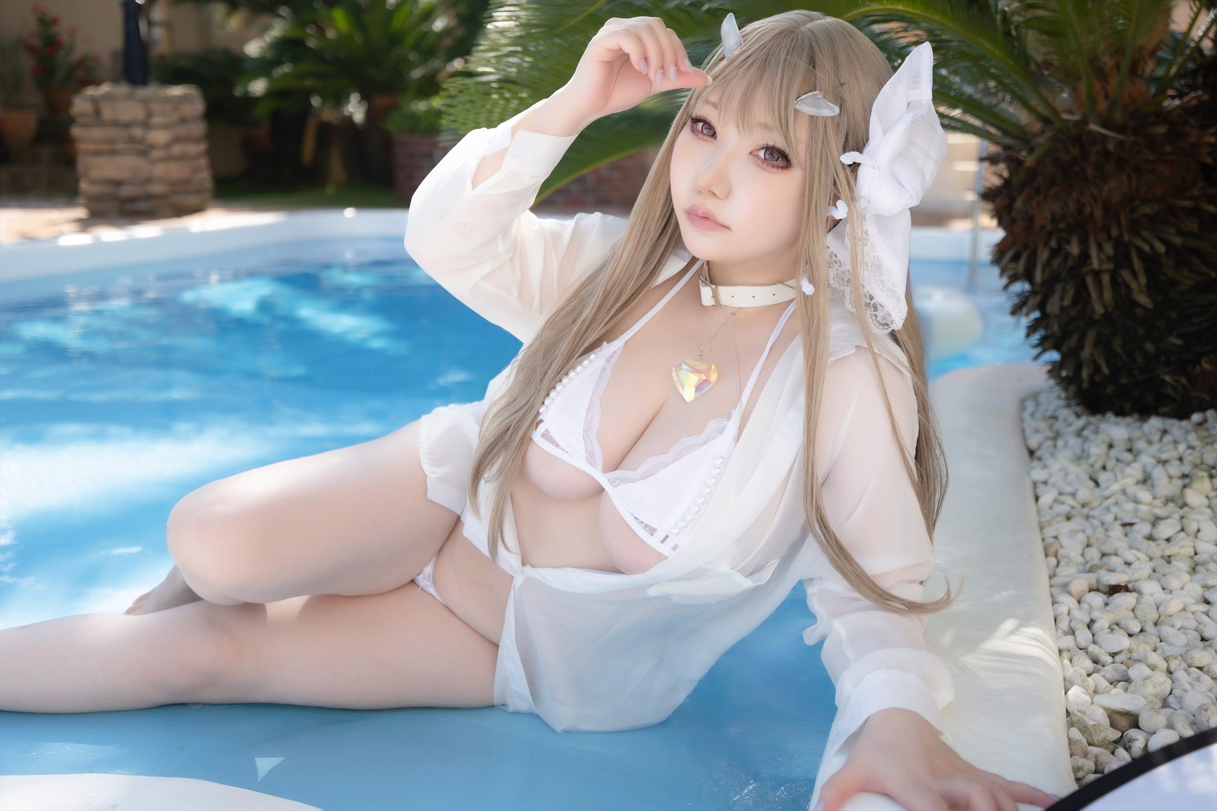 032