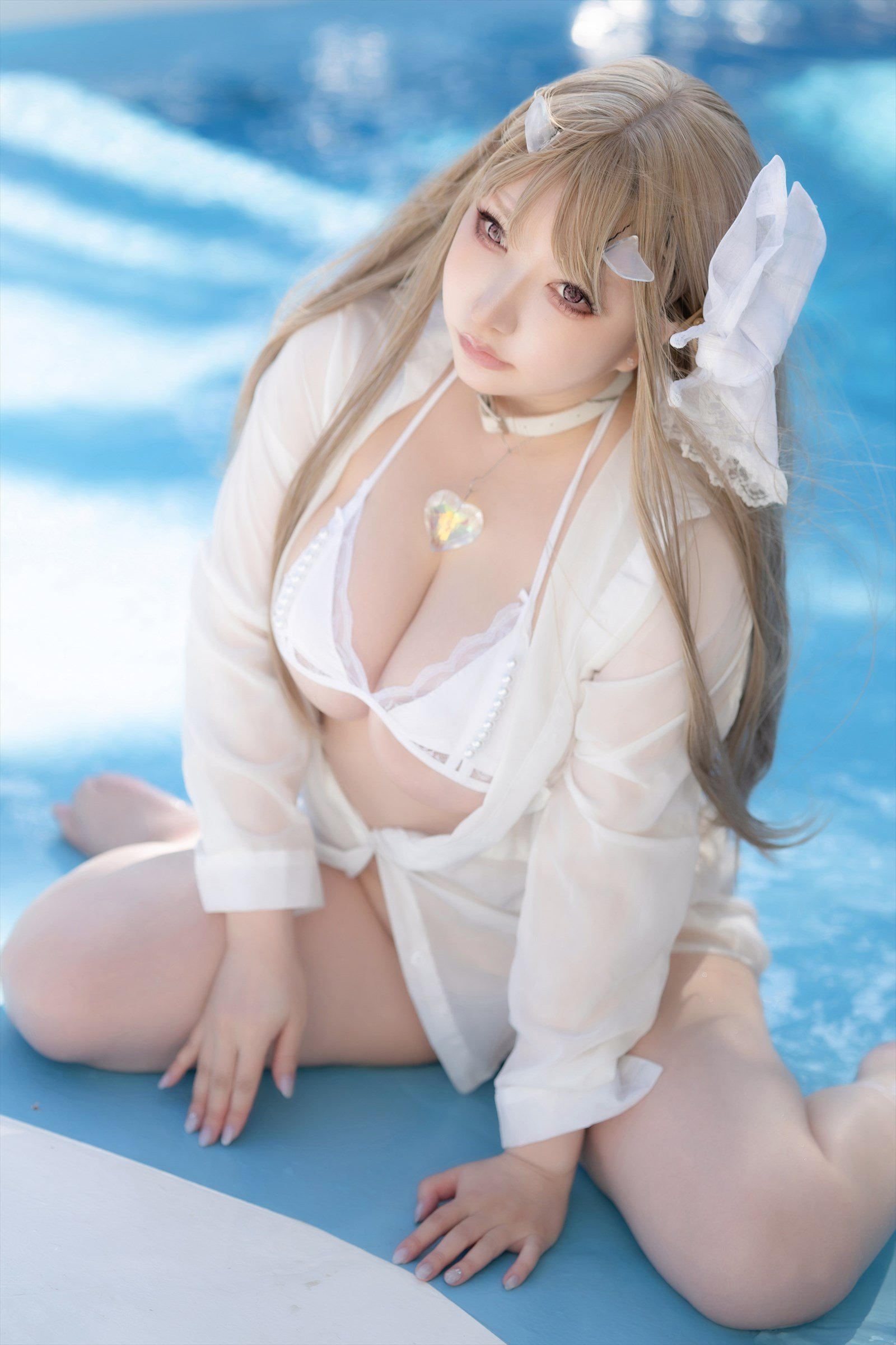 048